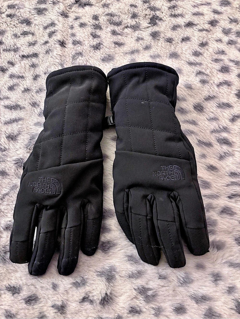 The North Face Black Gloves Size Small